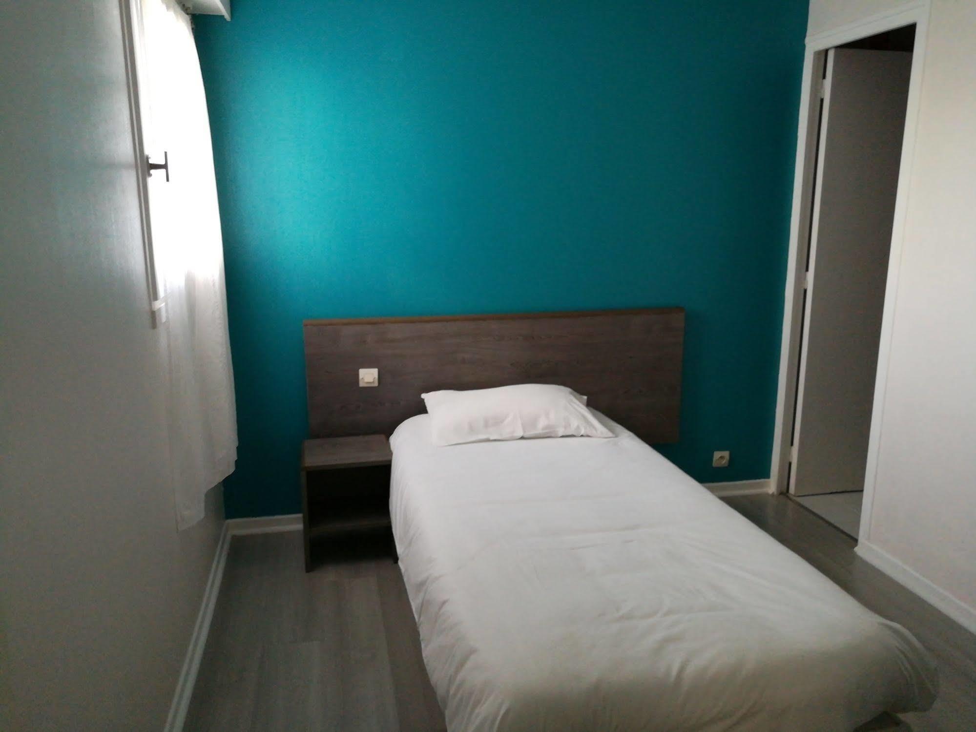 Contact Hotel Du Relais Thouars Exterior foto